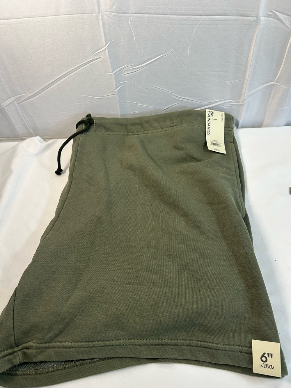 No Boundaries Men's Olive Drawstring Athletic Shorts